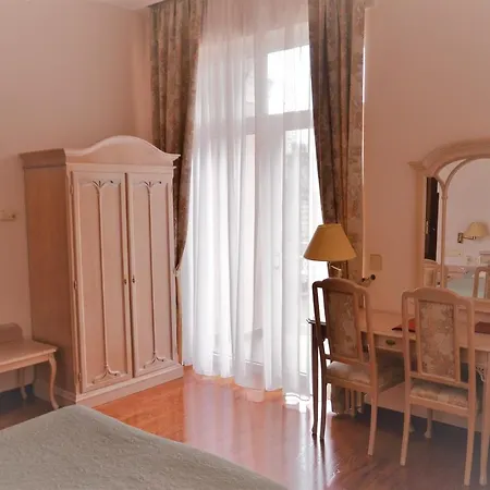 Mozart Hotel