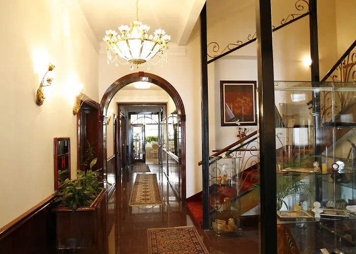 Mozart 4* Οπατία